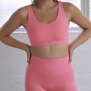 SETactive pink sports bra